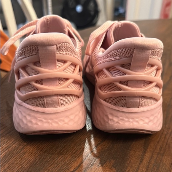 Kizik pink slip on sneakers. Womens size 7.5 - Picture 2 of 7